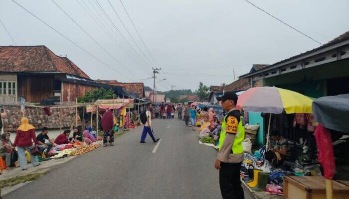 Pendekatan Dengan Masyarakat Polsek Cempaka Lakukan Patroli Dialogis