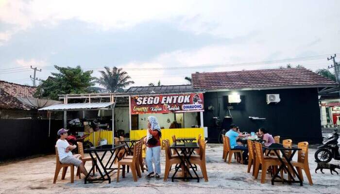 Sego Entok yang Viral di Medsos Ternyata Penjualnya Ibu Bhayangkari
