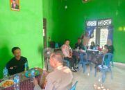 Wujudkan Pilkada Damai, Kapolsek Semendawai Suku III IPDA Toni Aji SH MH Kunjungi Panwascam Semendawai Timur