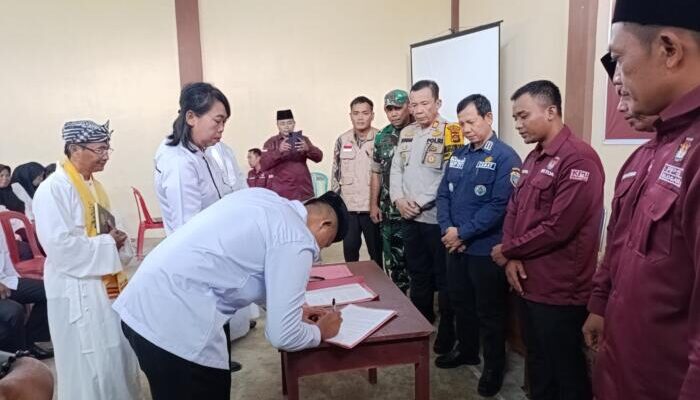 Kapolsek Belitang II AKP Johan Syafri SE Hadiri Pelantikan KPPS se Kecamatan Belitang Mulya