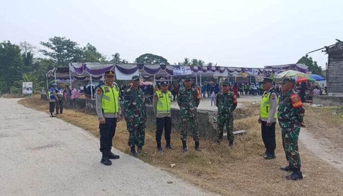 Pengaman Kunjungan Calon Bupati Pada Acara Senam Sehat di Desa Srimulyo
