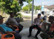 Bhabinkamtibmas Polsek Semendawai Suku III Beri Himbauan Kamtibmas di Desa Karang Endah