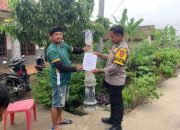 Bhabinkamtibmas Polsek Semendawai Suku III Lakukan Sambang dan Penyebaran Maklumat tentang Karhutla