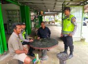 Polsek Belitang II Lakukan Kegiatan Sambang untuk Meningkatkan Hubungan dengan Masyarakat