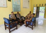 Kanit Binmas dan Bhabinkamtibmas Polsek Belitang II Laksanakan Sambang di SMA Negeri 1 Belitang II