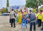 Polsek Semendawai Suku III Dukung Kegiatan Berobat Gratis di Puskesmas Burnai Mulya