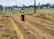 Pengecekan Ketahanan Pangan di Desa Margodadi, Polsek Semendawai Suku III Lakukan Monitoring Lahan Jagung
