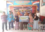 Penyerahan BLT Dana Desa Tahap II Triwulan IV di Desa Raman Jaya