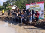 Tanam Perdana Padi Secara Tabur Benih Cetak Sawah Rakyat di Desa Ulak Buntar