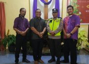 Polsek Belitang II Amankan Ibadah Perayaan Natal di Gereja GKSBS Kelirejo dengan Sukses